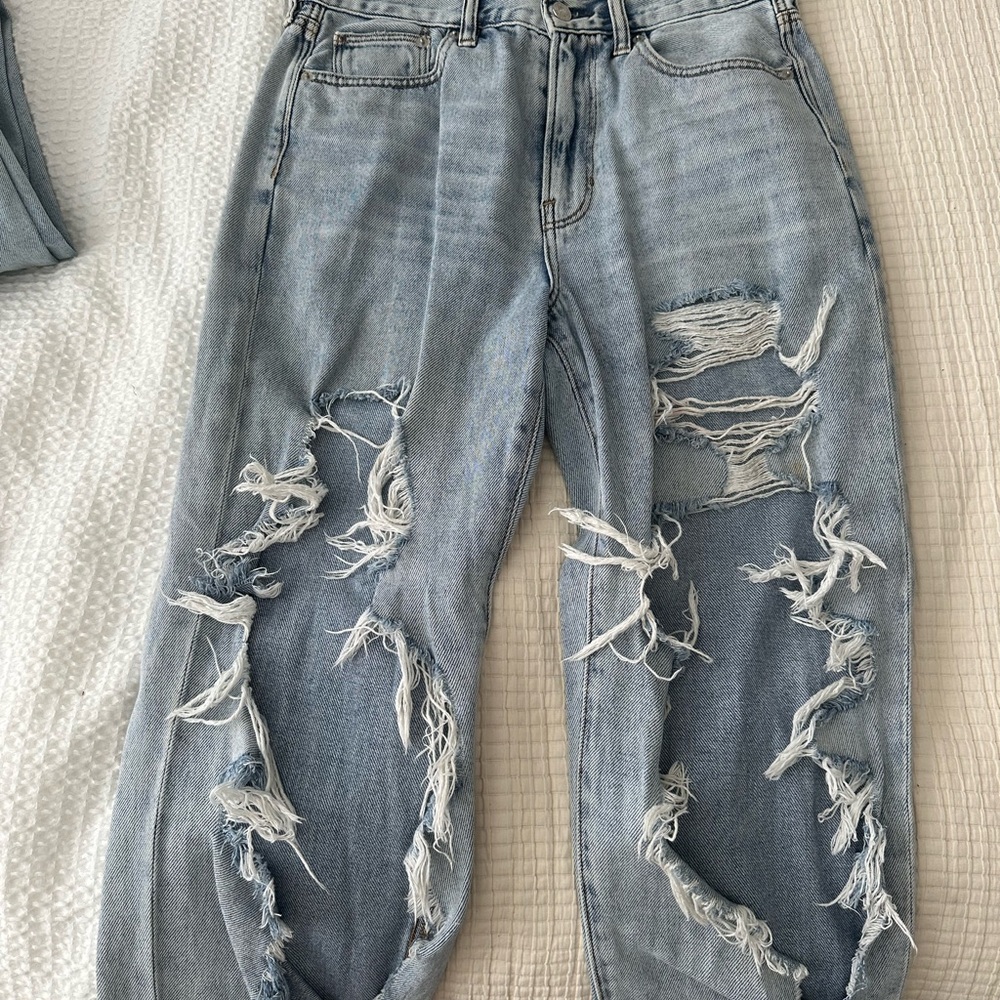 American Eagle Outfitters Blue Boyfriend Distressed Jeans